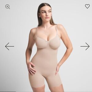 NEW ✨SKIMS Seamless Sculpt Bodysuit in Mica (mid thigh)